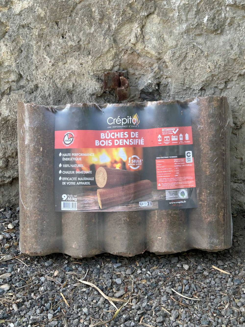 Bûches de bois densifié